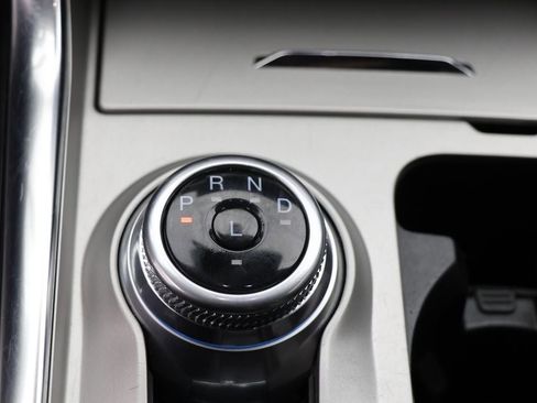 Used 2023 Ford Explorer XLT w/ Equipment Group 202A image 24