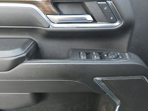 Used 2024 Chevrolet Silverado 2500 LT image 12