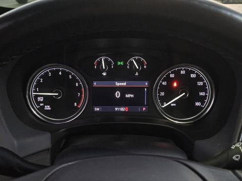 Used 2021 Buick Enclave Essence image 15