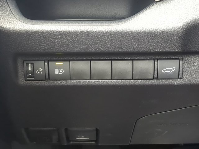 Certified 2025 Toyota RAV4 XLE Premium FWD image 28