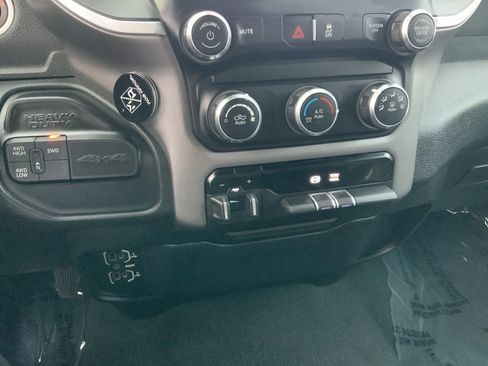 Used 2022 RAM 3500 Big Horn image 26