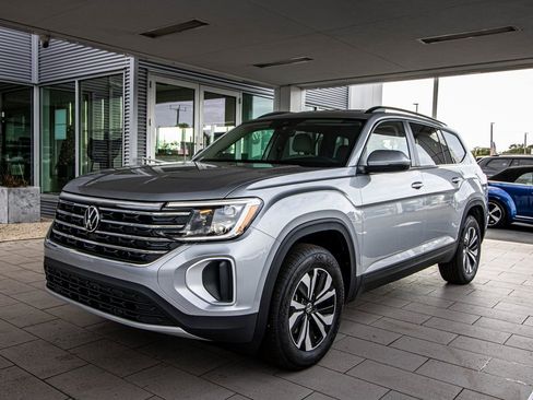 New 2026 Volkswagen Atlas SE image 10