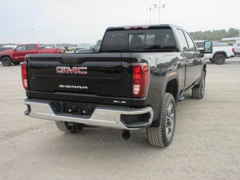 New 2026 GMC Sierra 2500 SLE w/ SLE Value Package; image 5