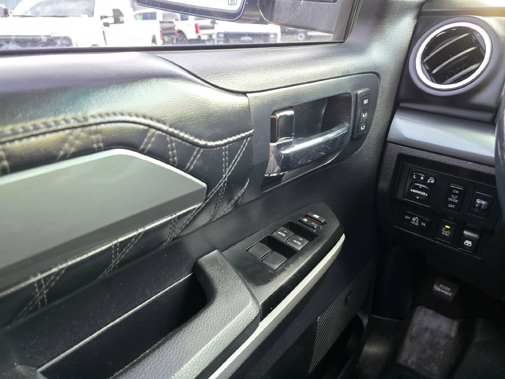 Used 2015 Toyota Tundra Platinum AWD/4WD image 28