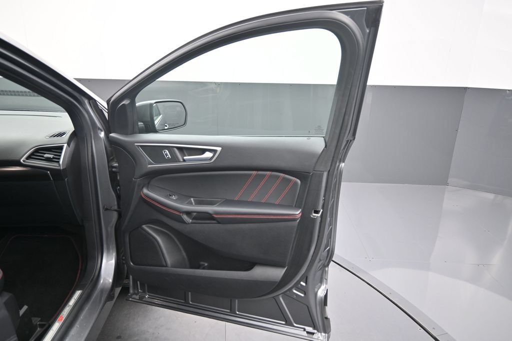 Used 2024 Ford Edge ST-Line AWD/4WD image 17