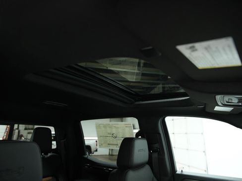 New 2026 GMC Sierra 1500 AT4 w/ AT4 Premium Package image 18