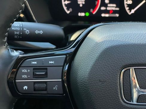 Used 2025 Honda CR-V EX-L image 15