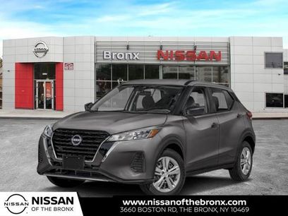 New 2025 Nissan Kicks Play S