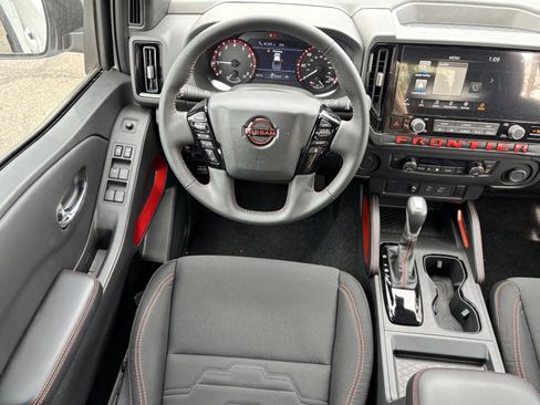 New 2025 Nissan Frontier Pro-X image 15