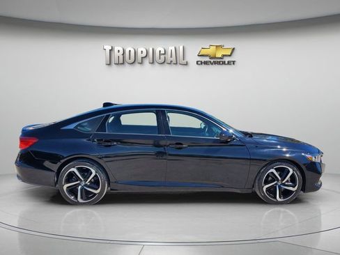 Used 2022 Honda Accord Sport image 4