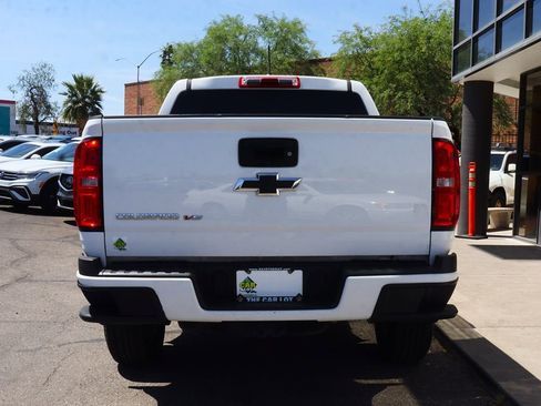 Used 2018 Chevrolet Colorado W/T w/ WT Convenience Package RWD image 11