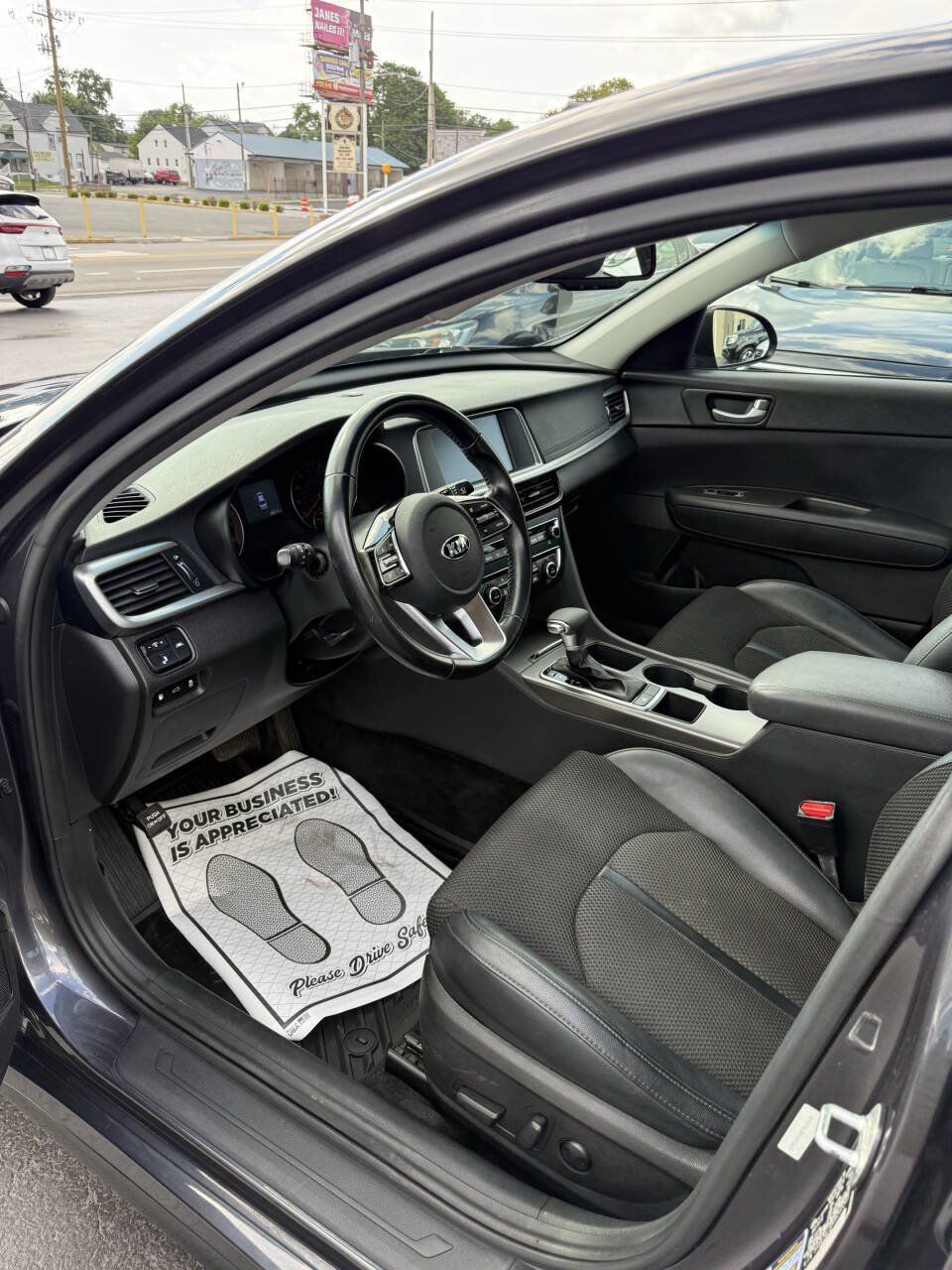 Used 2019 Kia Optima S FWD image 9