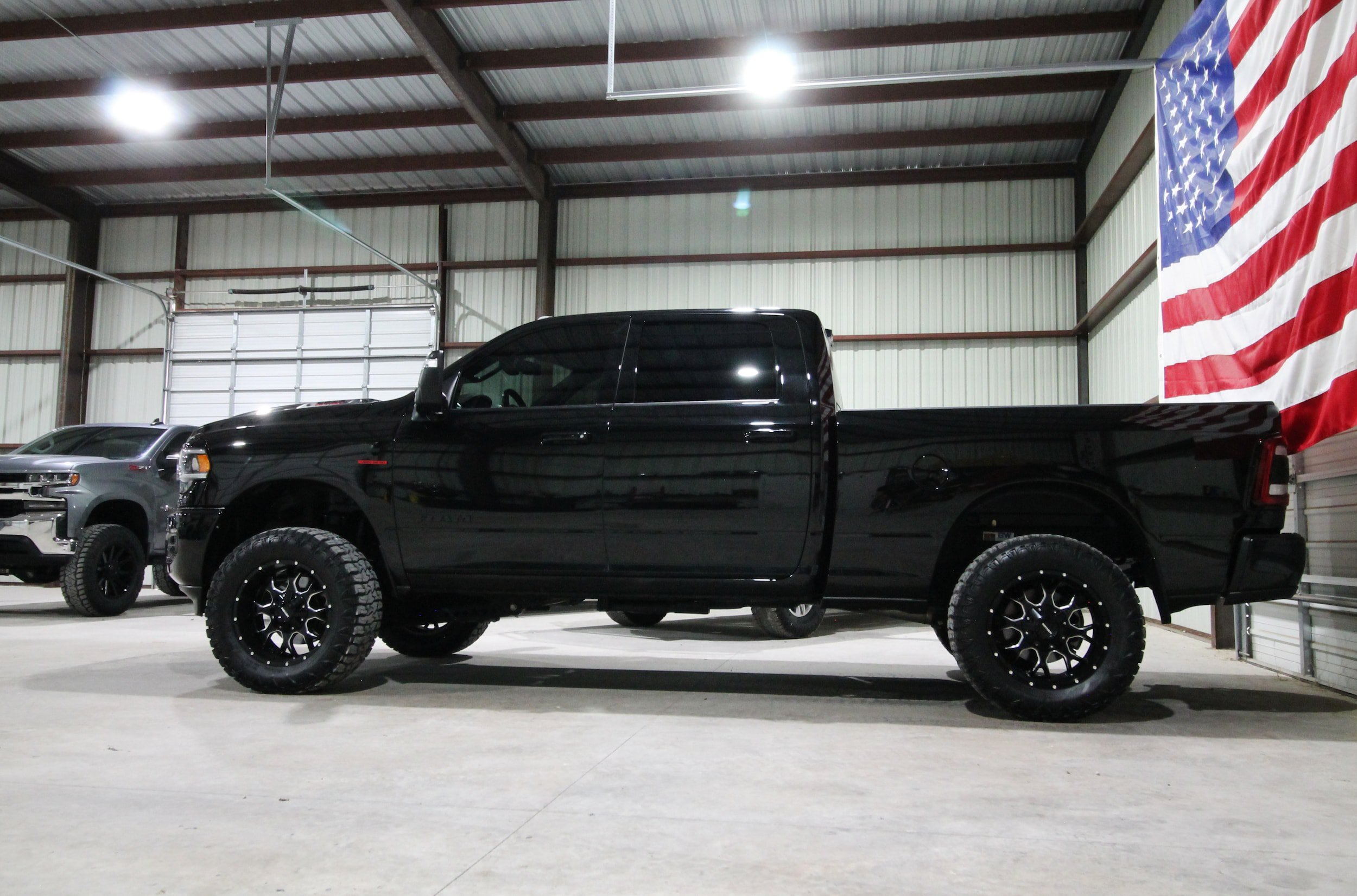 Used 2024 RAM 3500 Laramie w/ Night Edition AWD/4WD image 6