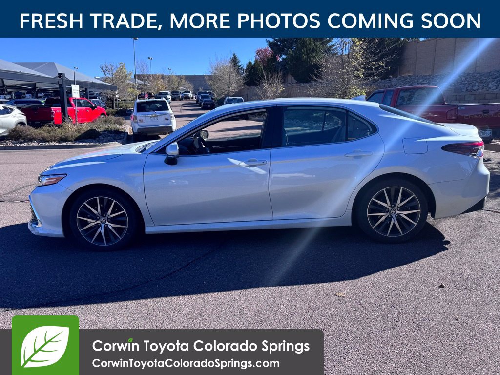 Used 2024 Toyota Camry XLE w/ Navigation Package FWD image 5