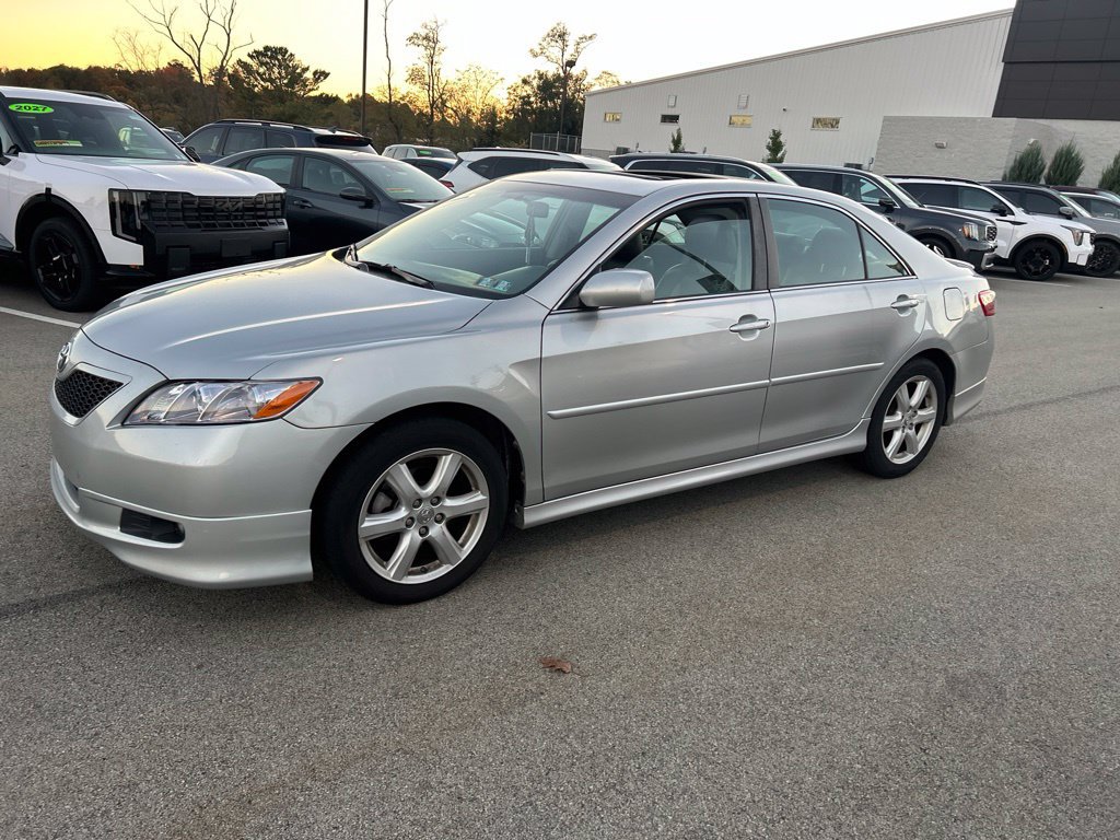 Used 2007 Toyota Camry SE FWD image 3