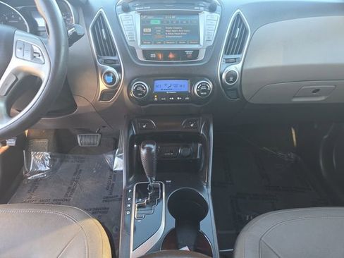 Used 2013 Hyundai Tucson Limited w/ Premium Pkg image 11