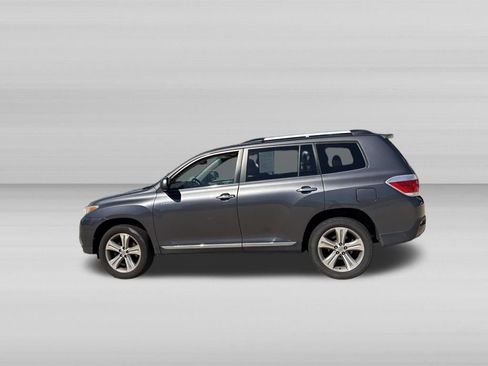 Used 2013 Toyota Highlander Limited AWD/4WD image 6