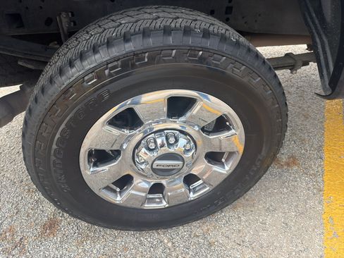 Used 2024 Ford F250 Lariat w/ Lariat Ultimate Package AWD/4WD image 19