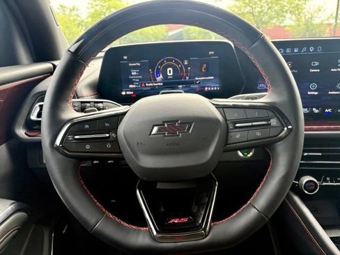 Used 2026 Chevrolet Traverse RS FWD image 20