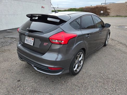 Used 2016 Ford Focus ST w/ Equipment Group 401A image 13