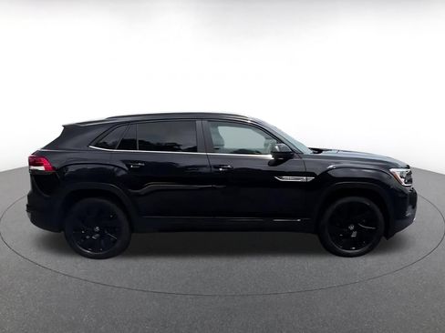Used 2026 Volkswagen Atlas Cross Sport SE FWD image 13