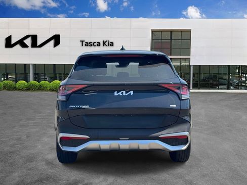 Used 2023 Kia Sportage LX AWD/4WD image 5