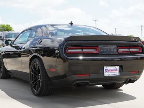 Used 2023 Dodge Challenger SRT Hellcat RWD image 7