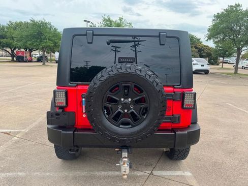 Used 2016 Jeep Wrangler Unlimited Sport image 10