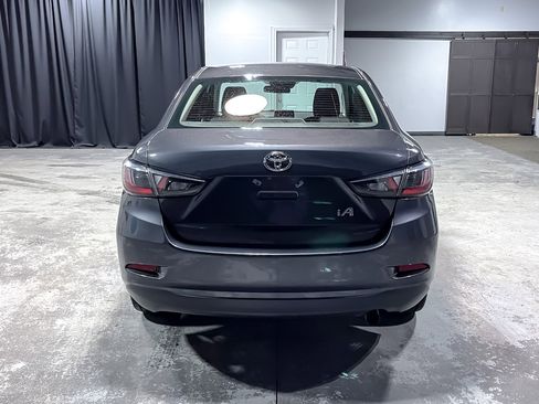 Used 2018 Toyota Yaris iA image 7