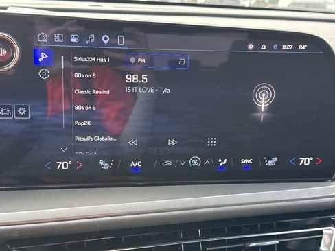 Used 2026 Chevrolet Traverse LT w/ Driver Confidence Package FWD image 12