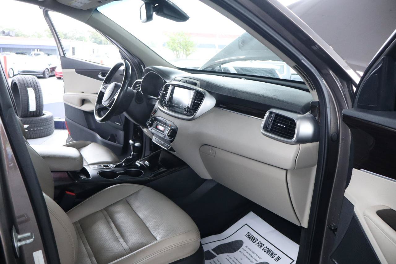 Used 2019 Kia Sorento EX w/ EX Touring Package FWD image 37