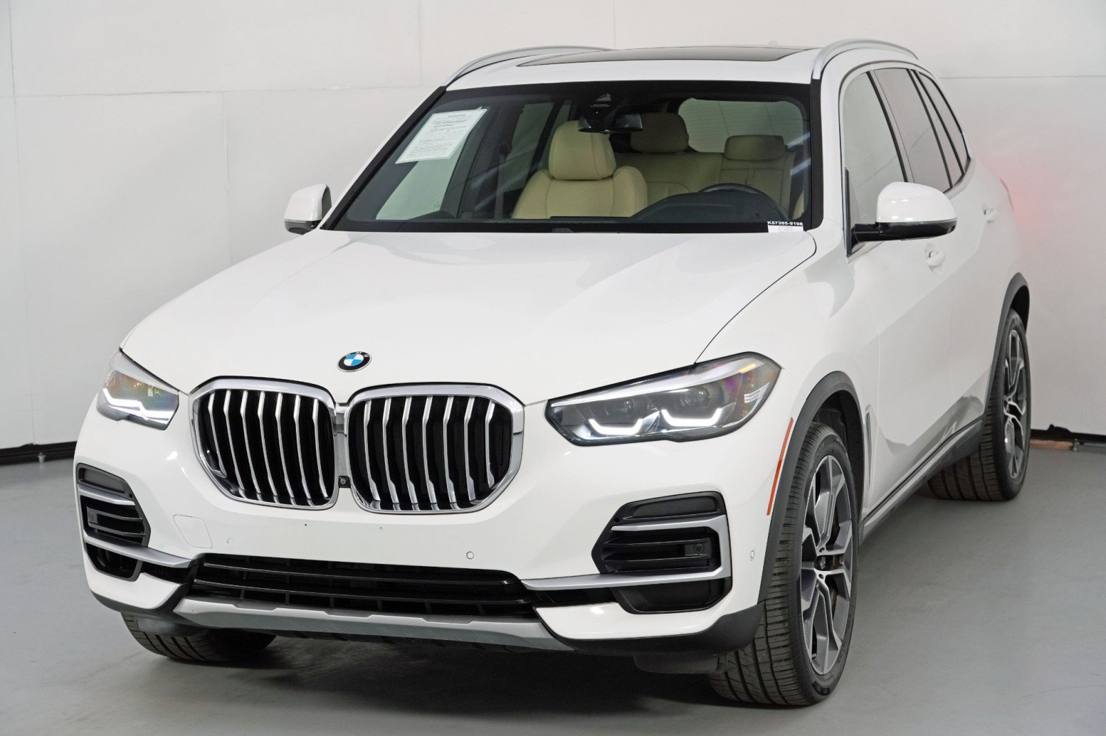 Used 2022 BMW X5 sDrive40i w/ Parking Assistance Package RWD image 49