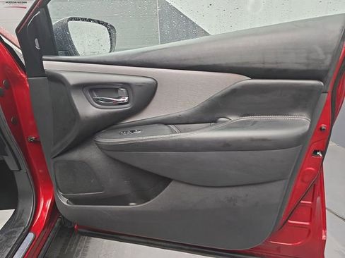 Used 2022 Nissan Murano SV image 48
