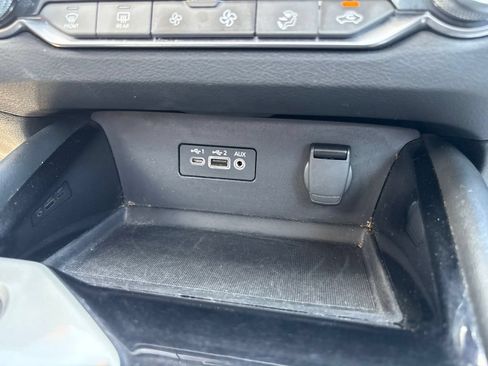 Used 2020 Nissan Altima 2.5 SL FWD image 35