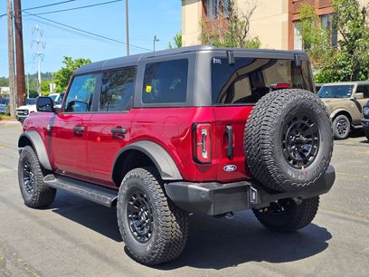 New 2026 Ford Bronco Outer Banks w/ Sasquatch Package
