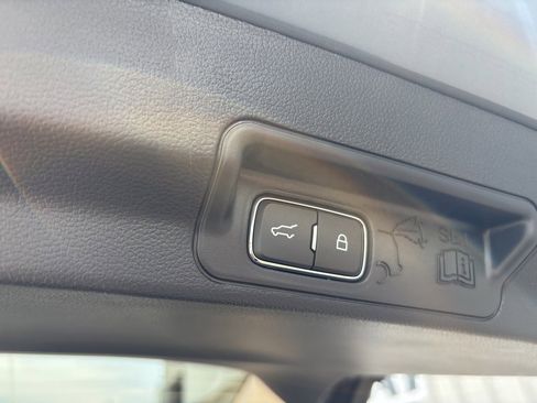 New 2025 Ford Explorer Active w/ Active Comfort Package image 33