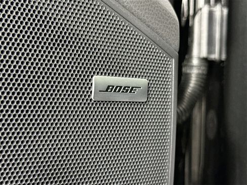 New 2026 Porsche Cayenne image 33