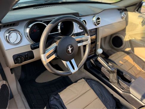 Used 2006 Ford Mustang GT RWD image 13