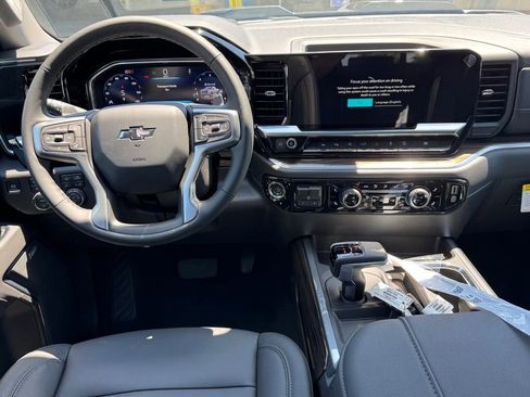 New 2026 Chevrolet Silverado 1500 LT Trail Boss w/ LT Trail Boss Premium Package AWD/4WD image 14