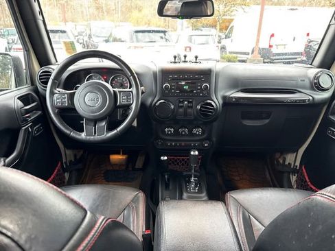 Used 2017 Jeep Wrangler Rubicon image 11