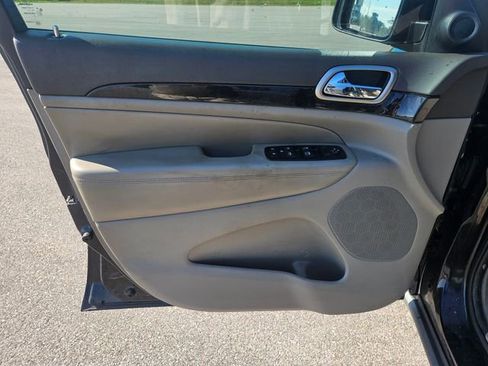 Used 2012 Jeep Grand Cherokee Laredo image 10