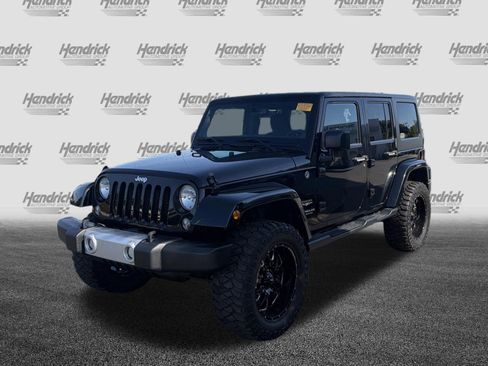 Used 2014 Jeep Wrangler Unlimited Sahara w/ Trailer Tow Group AWD/4WD image 5