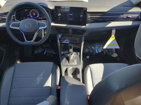 New 2026 Volkswagen Jetta SE FWD image 12