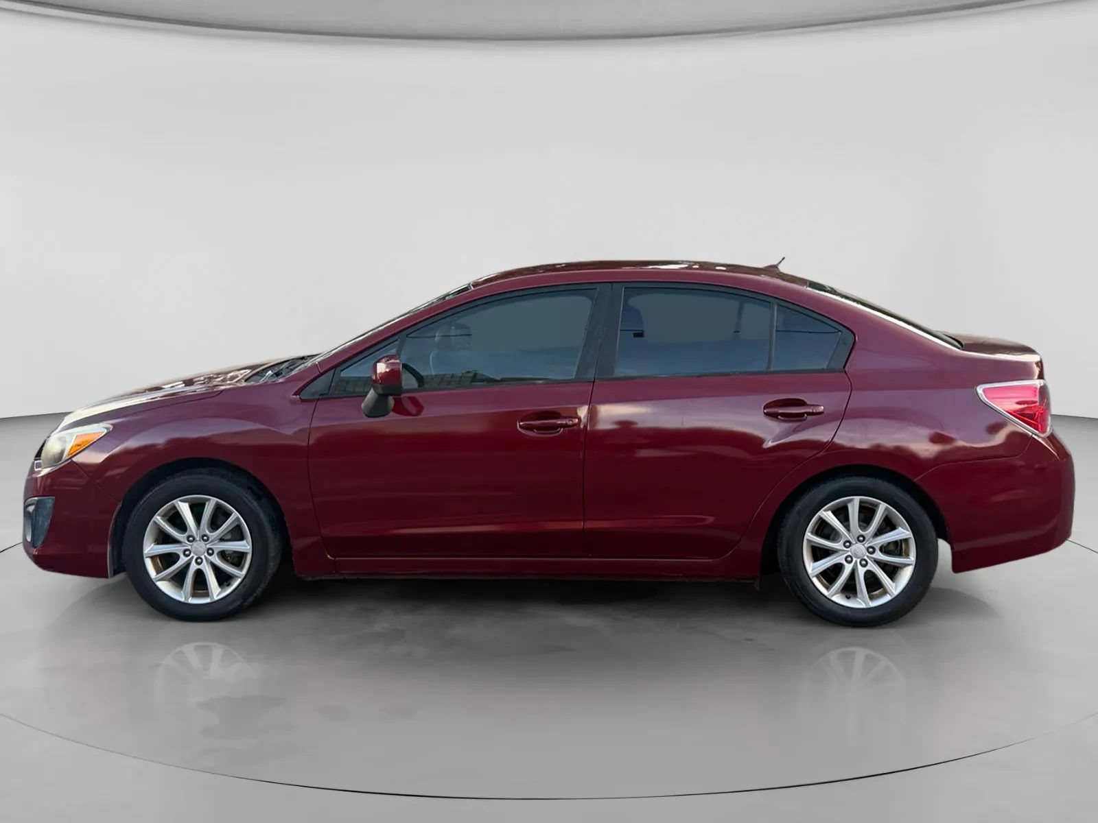 Used 2013 Subaru Impreza 2.0i Premium w/ Popular Pkg 2 AWD/4WD image 2