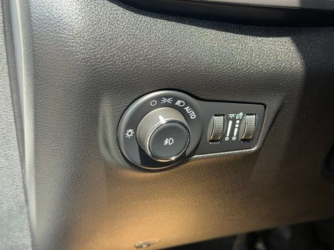 Used 2025 Jeep Compass Limited AWD/4WD image 24