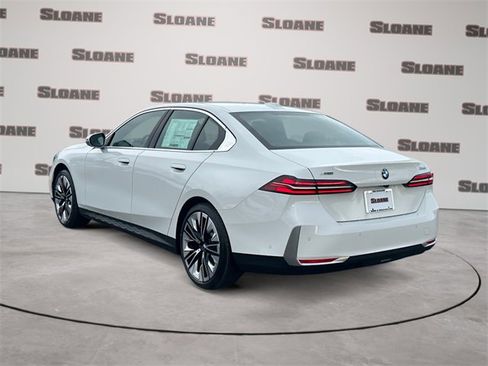 New 2026 BMW 530i xDrive image 3