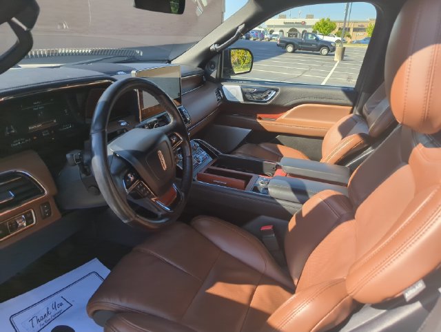 Used 2023 Lincoln Navigator L Reserve AWD/4WD image 21