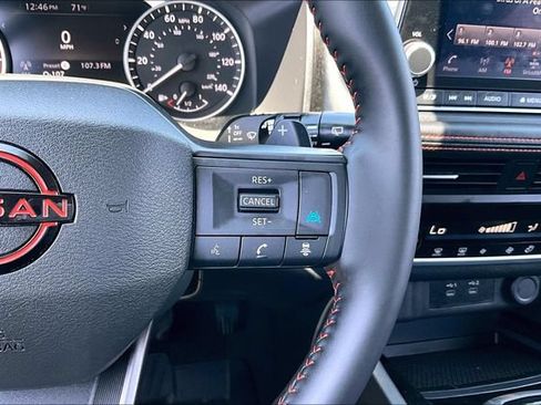Certified 2025 Nissan Rogue SV AWD/4WD image 11