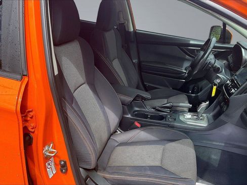 Used 2018 Subaru Crosstrek 2.0i Premium w/ Moonroof Package AWD/4WD image 7