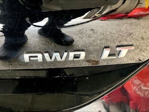 Used 2022 Chevrolet Equinox LT image 24